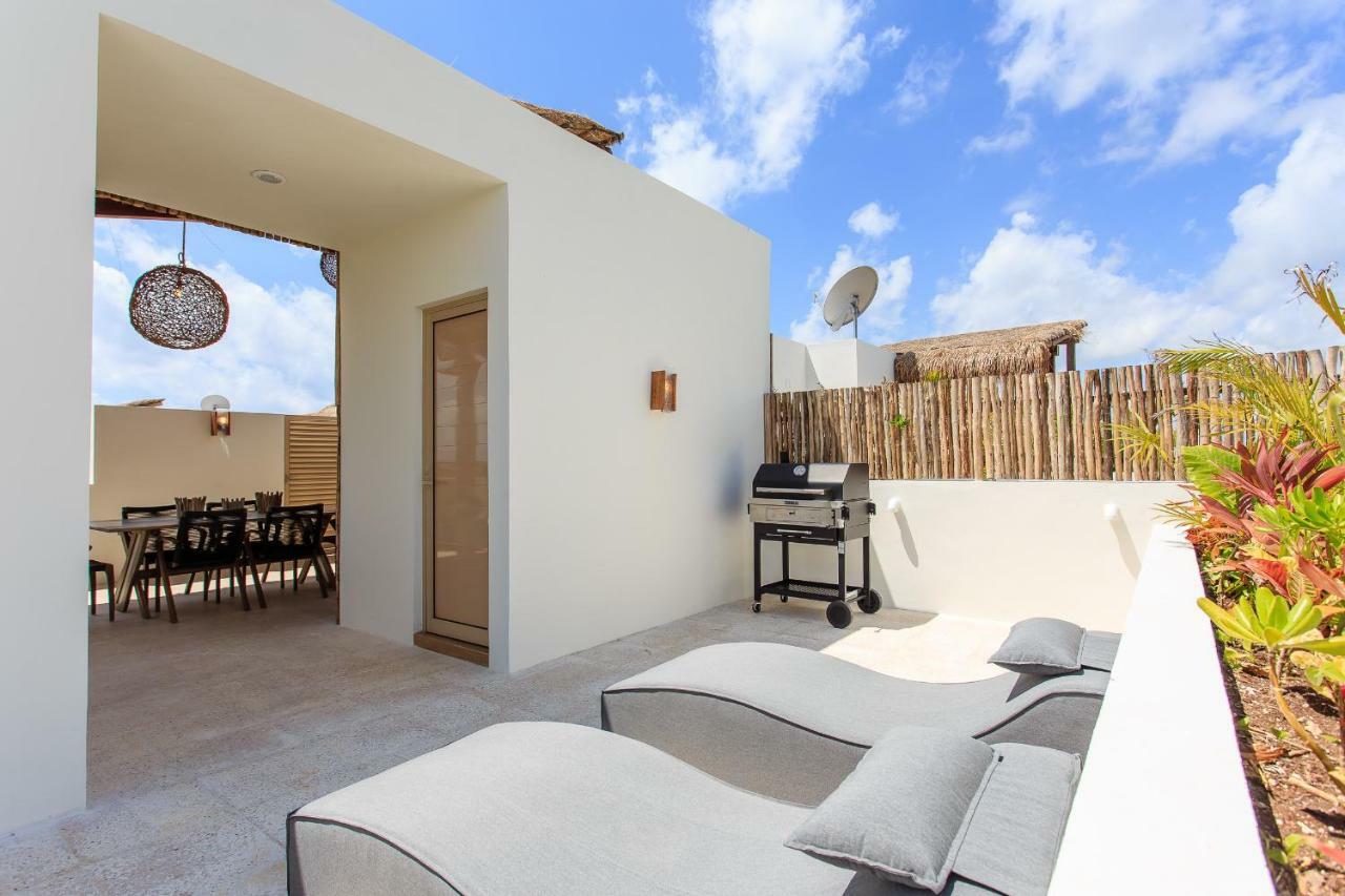 Charming Nature-Inspired Condos With Sultry Surroundings By Stella Rentals トゥルム 部屋 写真